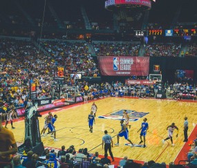 开云下载-维尼修斯扛起全队，尤文逆转利物浦，一场定义时代的胜利