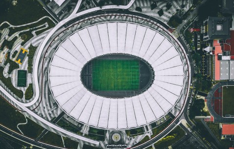开云下载-里斯本之夜，当非主流击败宇宙队，阿拉巴用一脚定义足球的唯一性