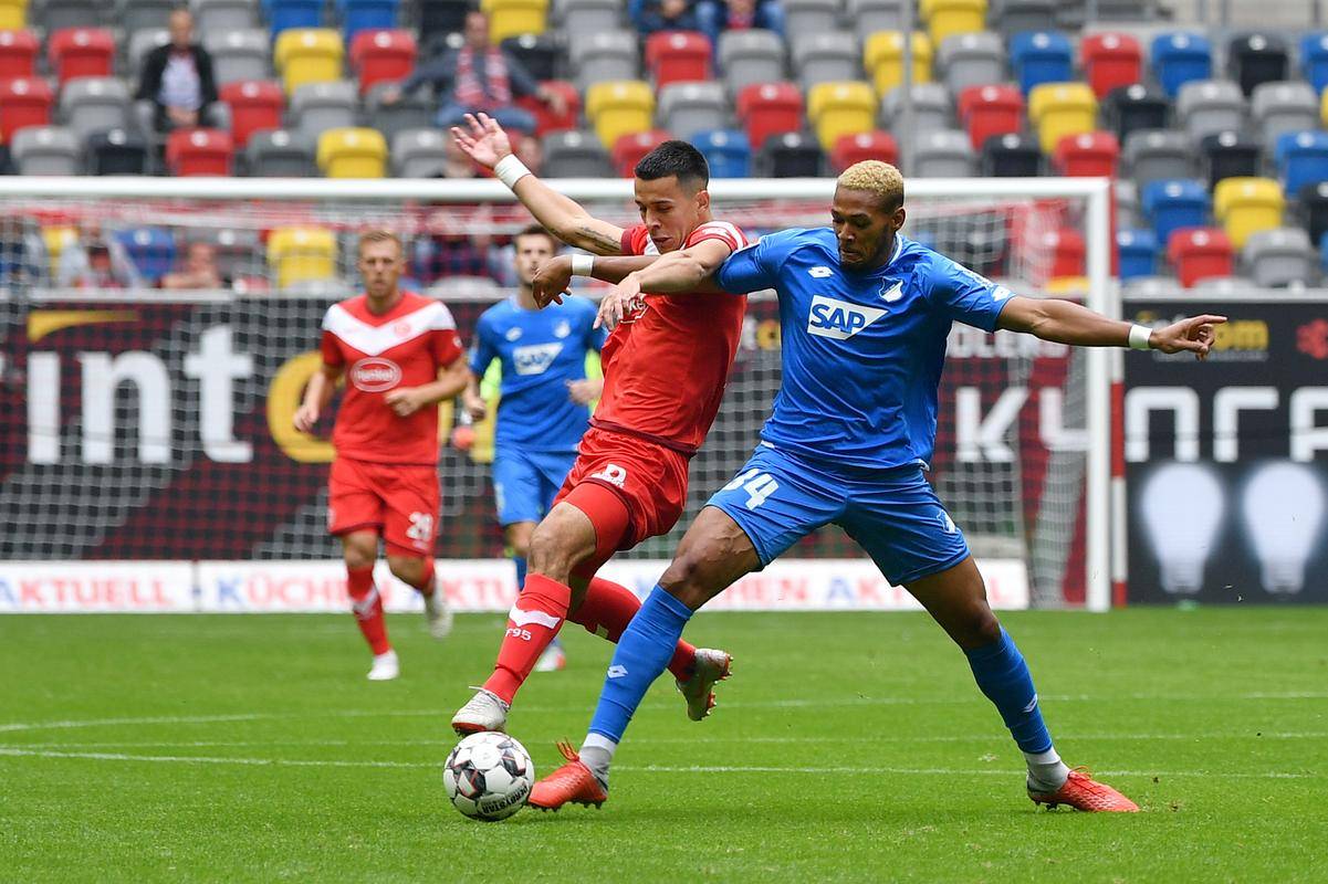 摩纳哥胜利开门红,法甲第二阶段比赛如火如荼 摩纳哥胜利开门红,法甲第二阶段比赛如火如荼