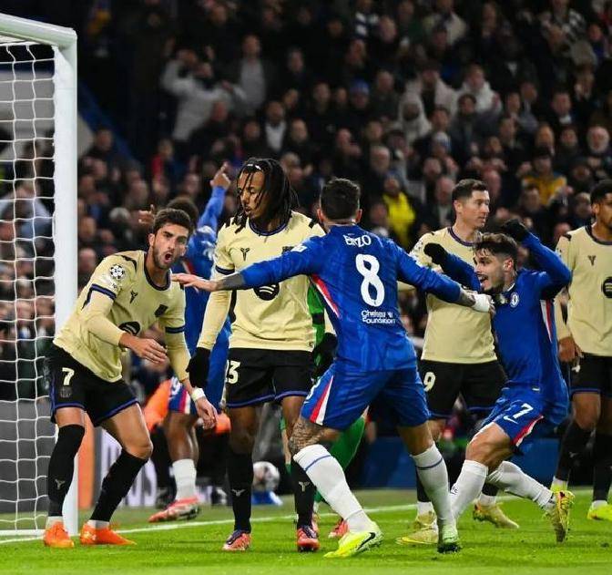 切尔西客场大胜,进入前四位置 切尔西客场大胜,进入前四位置