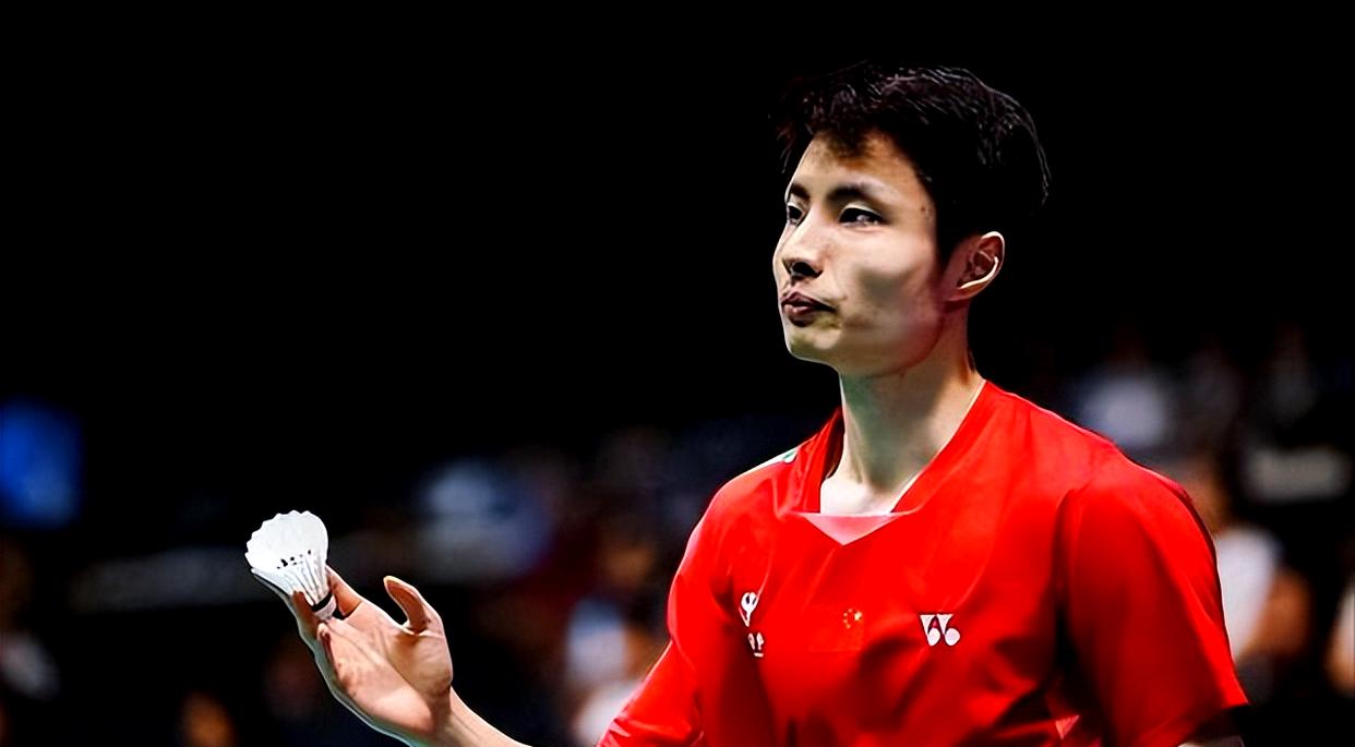 羽毛球比赛选手巅峰对决,谁能笑到最后 羽毛球比赛选手巅峰对决,谁能笑到最后