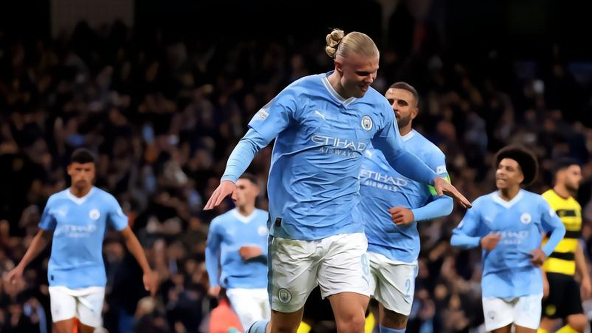 曼城再获四连胜，继续领跑榜首