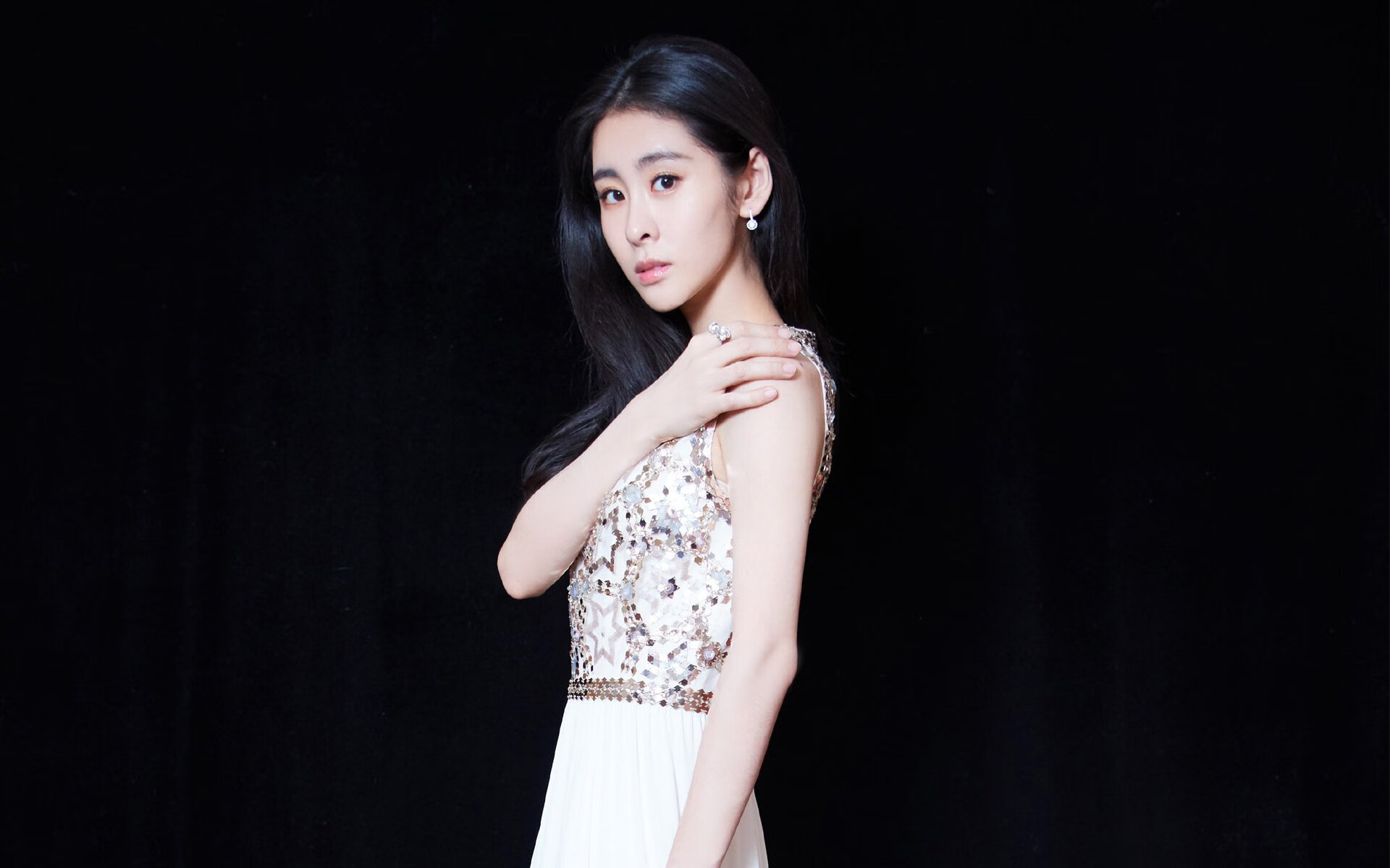 跨越海洋的统治力,快船击败黄蜂之夜,霍勒迪在欧冠决赛的传奇接管