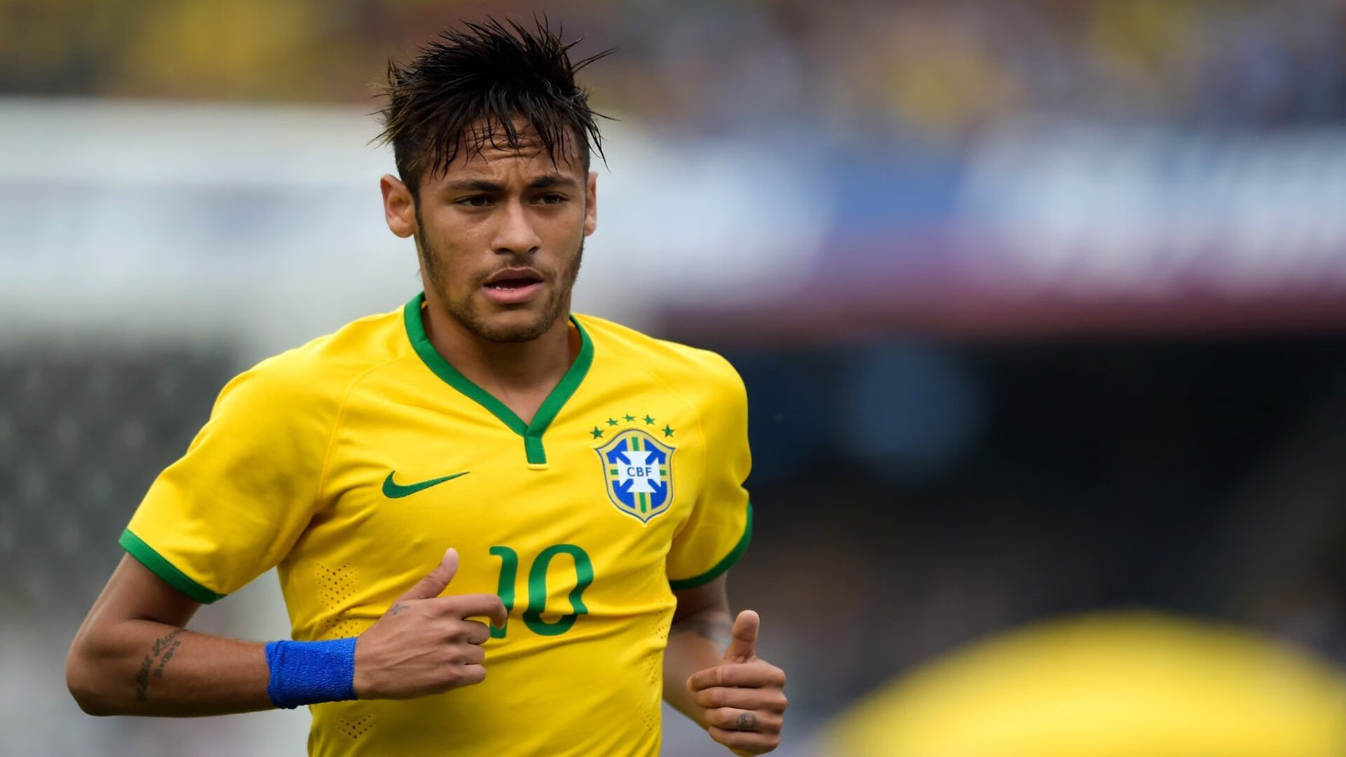 巴尔韦德铁闸锁敌,马赛火力压制伊朗—现代足球的战术博弈启示